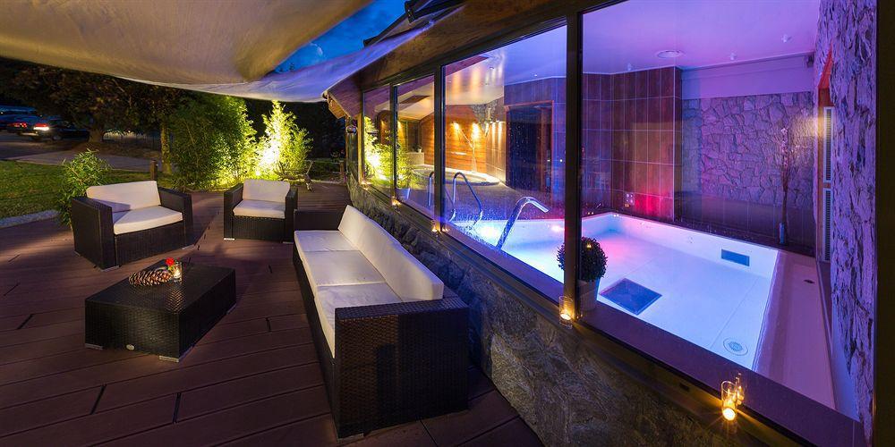 Hotel & Spa Les Bartavelles Crots Exterior photo